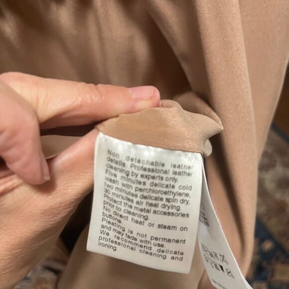 Gucci Nude & Neon Yellow Silk Crepe Pleated Buckled Dress IT 40 - Picture 6 of 7